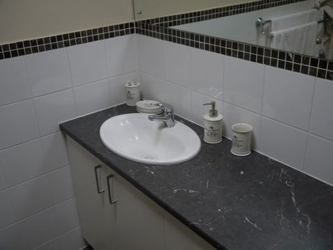 B Our Guest - Accommodation Cooktown 3